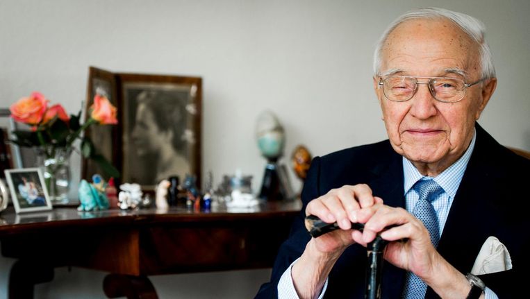 Piet de Jong in 2015, kort voor zijn honderdste verjaardag. Beeld ANP