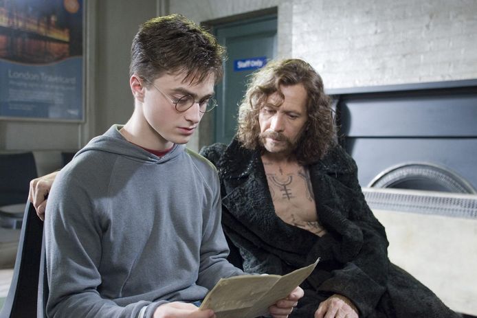 Gary Oldman als Sirius Black in 'Harry Potter', naast Daniel Radcliffe, die Potter vertolkt.