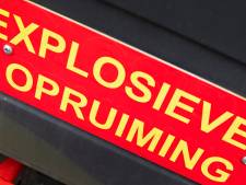 EOD ingeschakeld na vondst ruim 300 kilo illegaal vuurwerk in rijtjeswoning in Ossendrecht