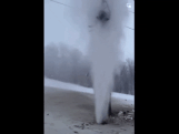 Une conduite d’eau crée un geyser et blesse des skieurs sur un télésiège 