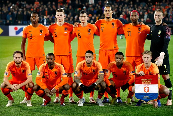 Het Nederlands elftal vlak voor het Nations League-duel met Frankrijk. De opstelling tegen Wit-Rusland is exact hetzelfde.