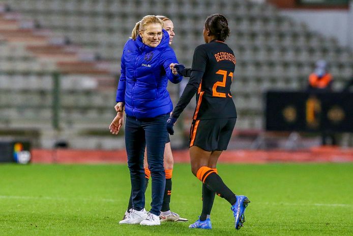 Sarina Wiegman na loting voor Spelen: 'Aan stand verplicht ...