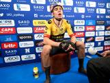 Wout van Aert bijt van zich af na zege in Harelbeke: “Ik zie er misschien uit als een dommerik, maar ik probeer altijd bij te leren”