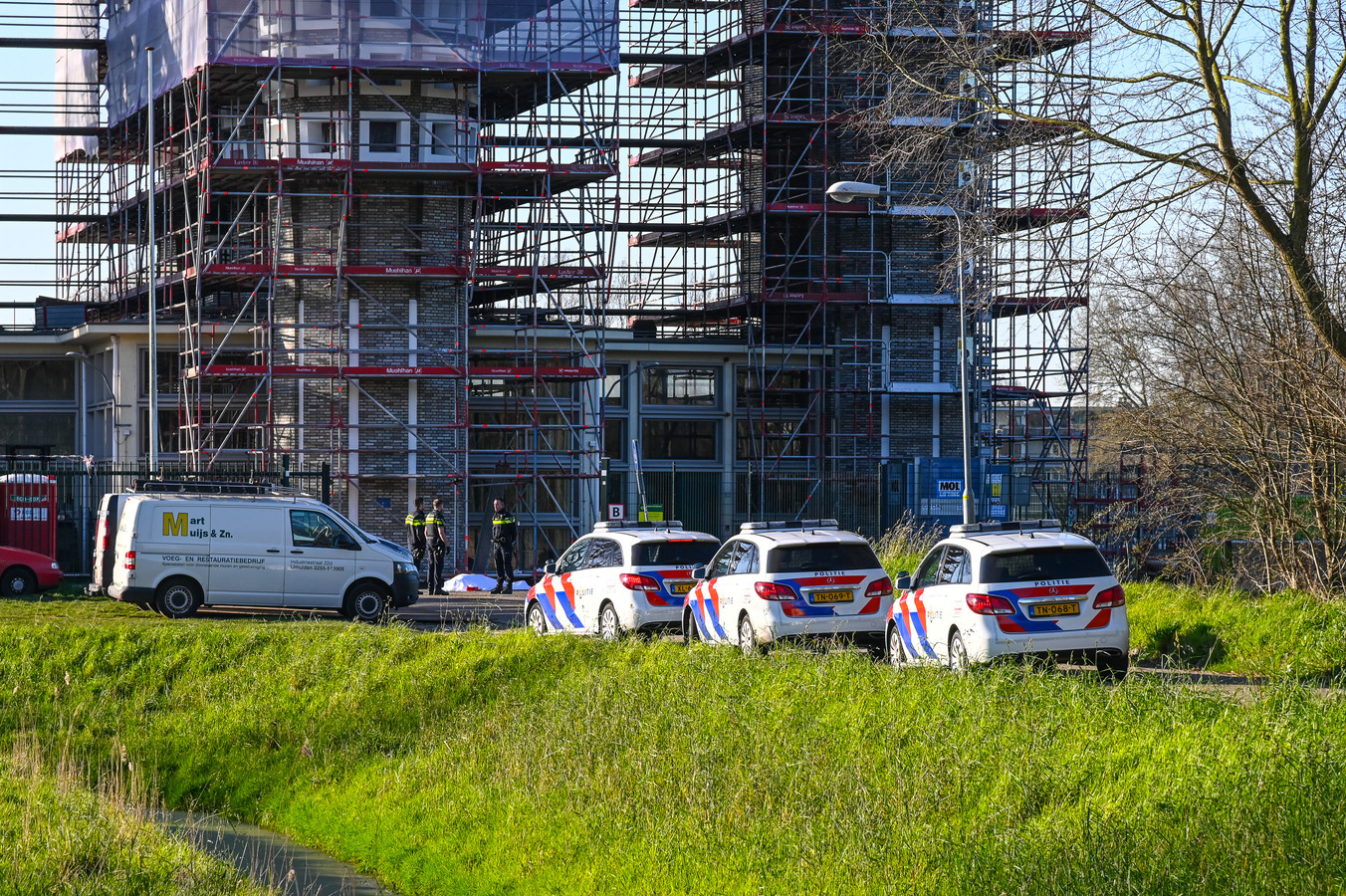 Aannemer Oud Gastel krijgt 25.000 euro boete na fataal bedrijfsongeval in Velsen Foto