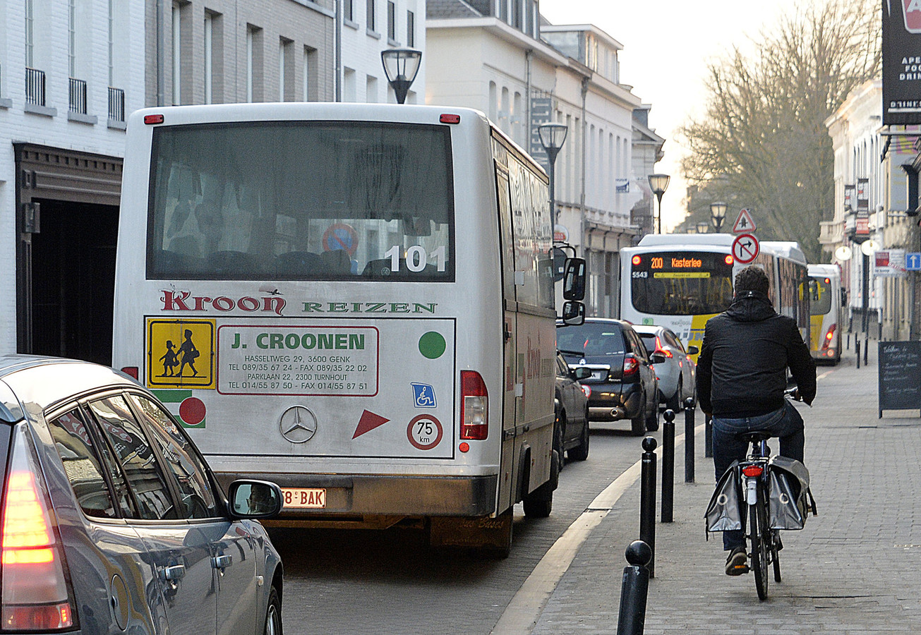 Nog dit jaar plan voor veiliger fietsen | Foto | hln.be
