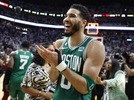 Sensatie in NBA: Boston maakt 3-0 achterstand goed en dwingt beslissend duel af tegen Miami
