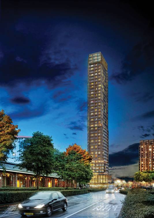 Impressie van de Clarissentoren, links de Houtloods.