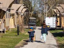 Eerste groepen Oekraïense vluchtelingen vinden hun weg in vakantiepark aan zee