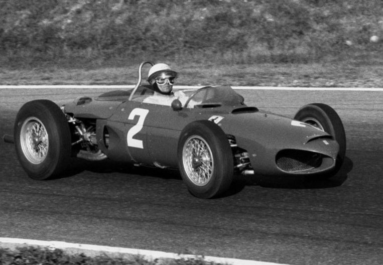 Hill tijdens de Grand Prix van Monza in 1961. Foto AP Beeld 