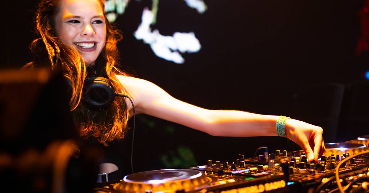 Amber Broos (20) begins her post-block summer life: first Tomorrowland, then Around the World |  music