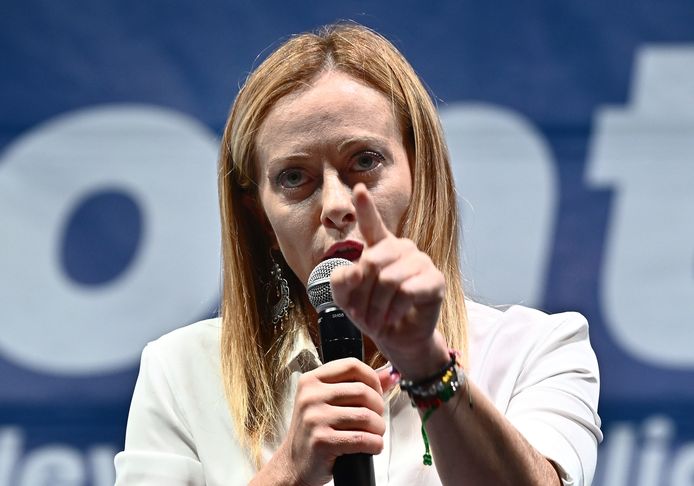 Giorgia Meloni op een rally voor de verkiezingen.