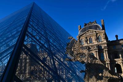 Louvre in Parijs ontruimd en gesloten na dreiging