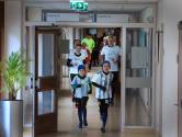 Rennen door de gangen van het ziekenhuis: zondag mocht het in Tiel een keertje voor het goede doel