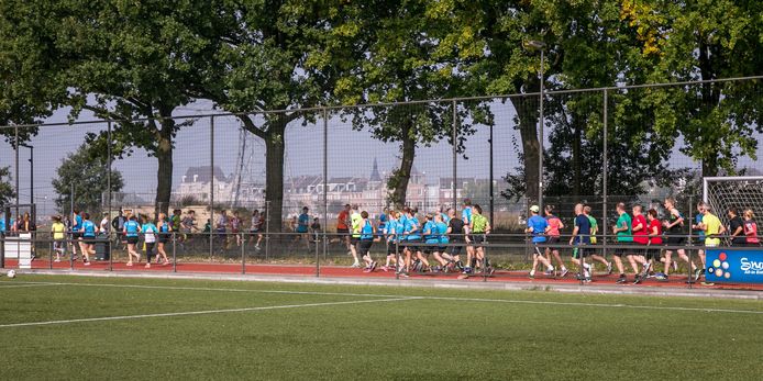Beeld van een eerdere editie van Rondje Brandevoort, de voorloper van de Halve van Helmond
