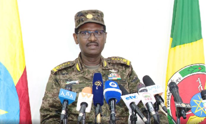 Stafchef generaal Birhanu Jula tijdens zijn verklaring, vanavond, dat het Ethiopische leger de volledige controle heeft over de stad Mekkele.