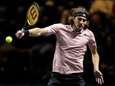 Stefanos Tsitsipas geeft één set serveerles in Ahoy en dendert met dominant tennis door naar halve finale
