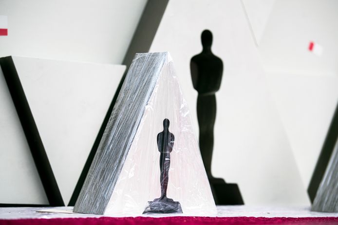 De rode loper voor de Oscar wordt uitgerold.