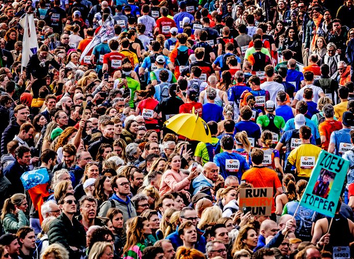 Startbewijzen Marathon van Rotterdam in twee uur volledig uitverkocht