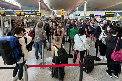Heathrow laat op laatste nippertje tientallen vluchten annuleren