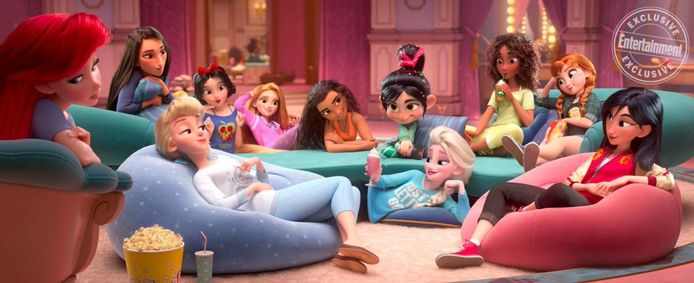 Het plaatje van de Disneyprinsessen gezellig samen in vrijetijdskleding dat het internet gek maakt.