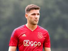 Ajax onderuit tegen FC Utrecht, rode kaart voor Lisandro Magallán na opstootje met Amin Younes