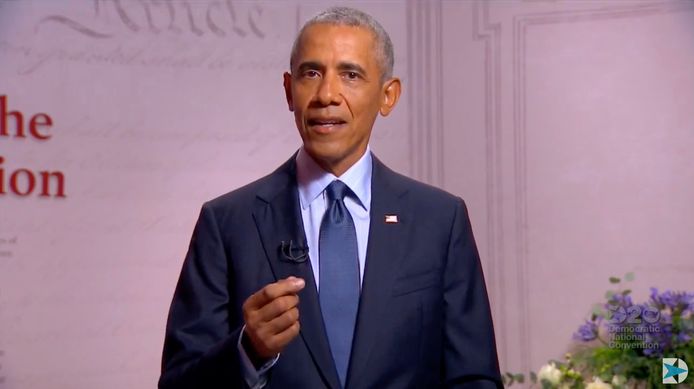 Voormalig Amerikaans president Barack Obama tijdens zijn videoboodschap voor de Democratische convenite.