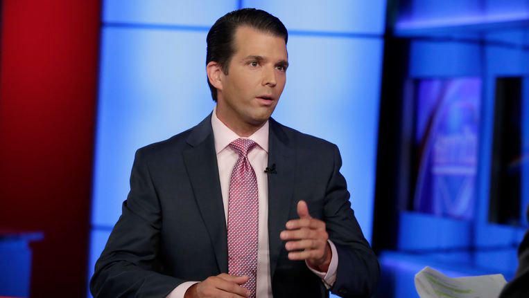 Russisch Amerikaanse Ex Spion Zat Ook Aan Tafel Met Trump Jr