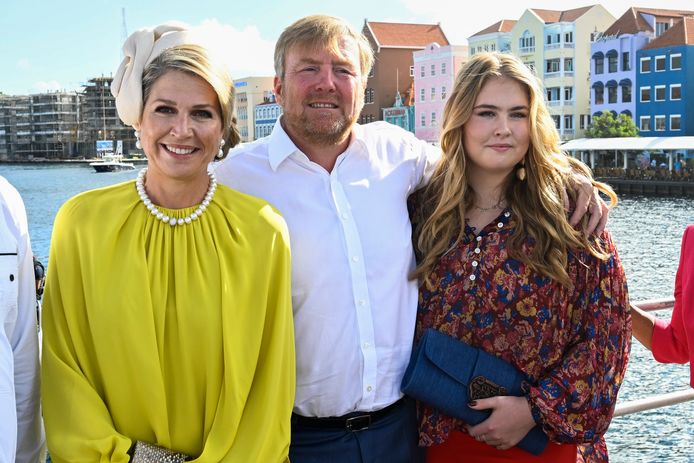 Koning Willem Alexander, koningin Máxima en prinses Amalia.