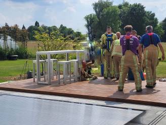 Vier liter zwavelzuur gemorst na foutje bij onderhoudsbeurt zwembad