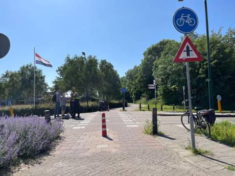 Scooterrijder naar ziekenhuis na botsing met automobilist in Boxmeer