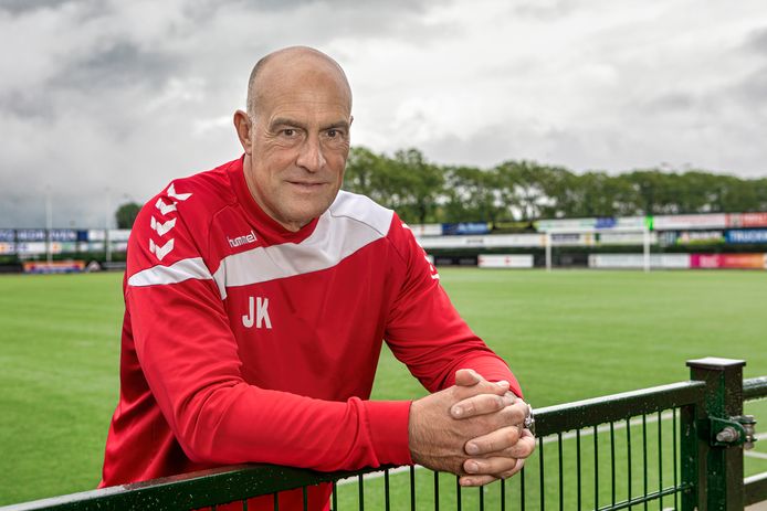 John Karelse, hier nog als trainer van Achilles Veen.