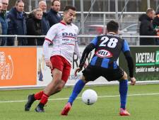 ‘Tovenaar van Zuid’ weet niet waar zijn toekomst ligt: ‘Stiekem droom ik van profvoetbal, al ben ik 50 jaar’