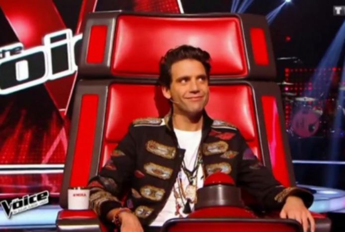 Mika als jurylid in 'The Voice France'.
