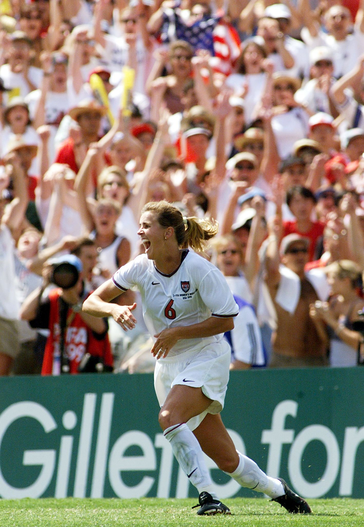 Brandi chastain in 1999 epp photo