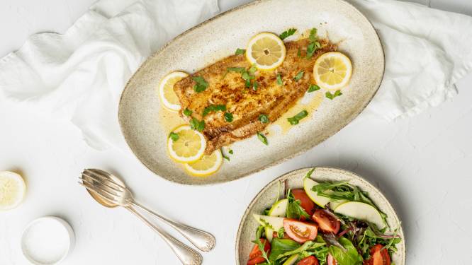 Wat Eten We Vandaag: Zeetong ‘meunière’ met frisse salade