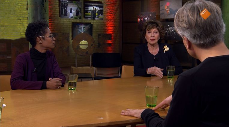 Kamerlid Sylvana Simons (Bij1), oud-VVD-politicus Neelie Kroes en Joris Luyendijk in Buitenhof. Beeld 