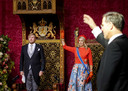 Koning Willem-Alexander, koningin Maxima en demissionair premier Mark Rutte op Prinsjesdag, na afloop van het voorlezen van de Troonrede in de Grote Kerk.
