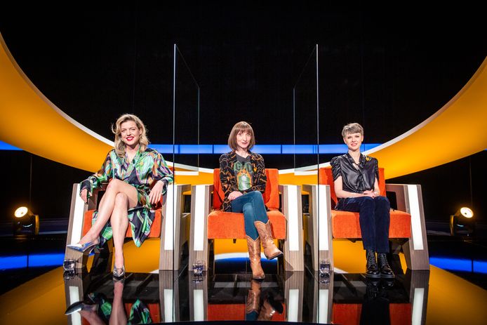 De drie finalistes van 2020: Ella Leyers, Delphine Lecompte en Catherine Van Eylen. ‘Een goede De slimste mens-outfit is een waarin je je krachtig voelt, maar ook comfortabel.’