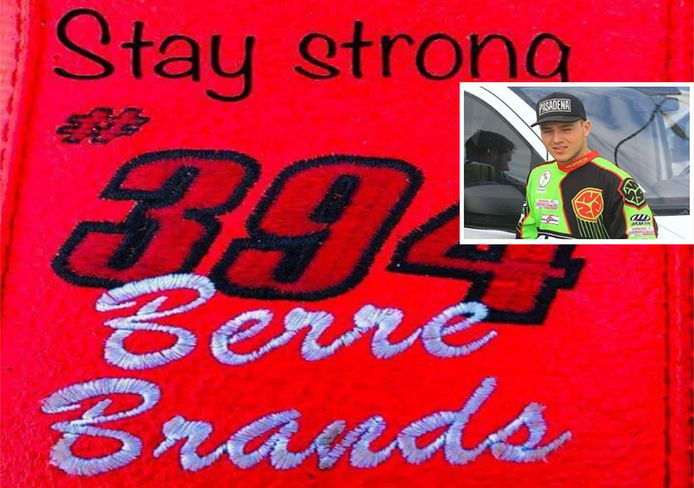 Berre Brands (inzet) die met het rugnummer 394 rijdt, krijgt veel steun op de sociale media.