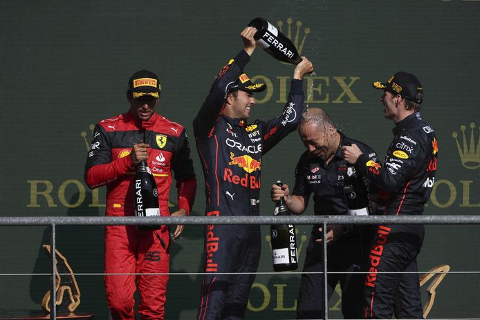 Het podium: Carlos Sainz, Sergio Perez en Max Verstappen.
