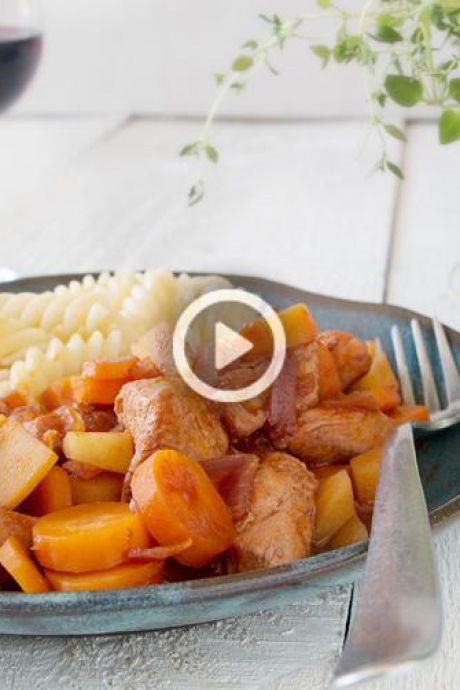 Plus rapide qu'un pot-au-feu: dinde mijotée au vin rouge
