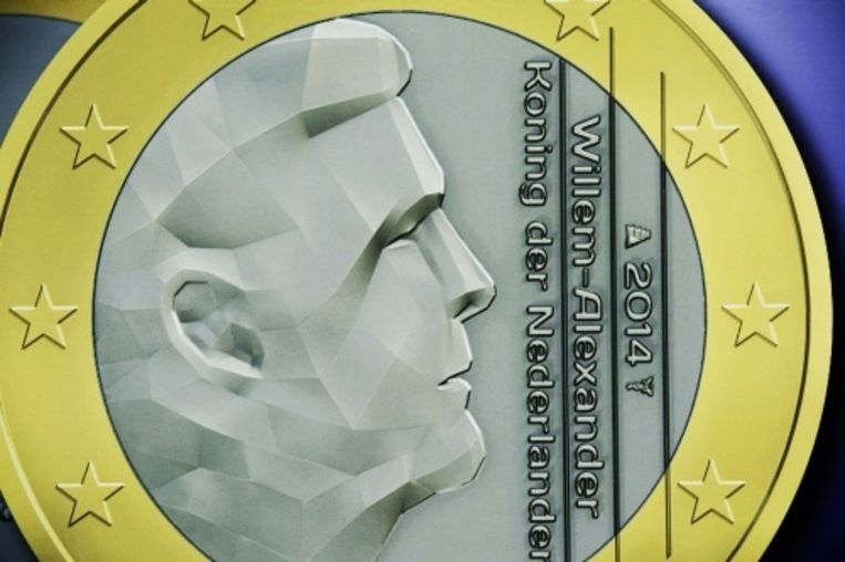 Koning Groter Afgebeeld Op Euro Dan Koningin Beatrix Het Parool