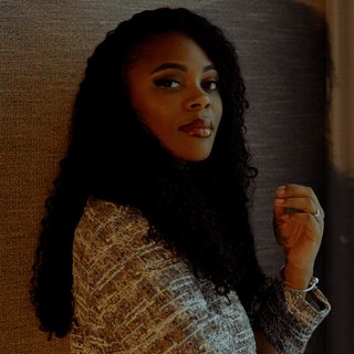 Studieschuld ‘toeslagenkind’ Michantely (26) niet kwijtgescholden: ‘Je doet zo hard je best, maar het helpt niet’