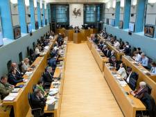 Le PS sur le décumul: "Pas même la première ligne d'un accord écrit"