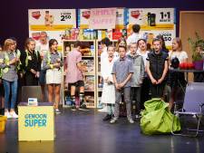 Leerlingen groep 8 mogen musical in theater opvoeren, zodat familie kan komen kijken