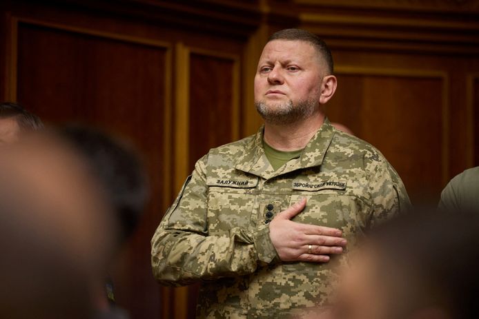 De bevelhebber van de Oekraïense troepen, Valery Zaloezjnyj, in het Oekraïense parlement op 28 juni.