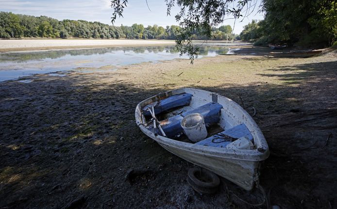 In 2018 werd door droogte het transport op de Rijn stopgezet voor zes maanden.