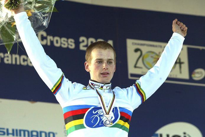 Pauwels werd in 2004 wereldkampioen bij de beloften.