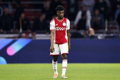 Nieuw pak slaag maakt Europese afgang voor Ajax en Alfred Schreuder compleet: “Defensieve horrormomenten”