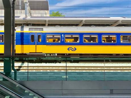 Seinstoring verholpen: treinverkeer tussen Amersfoort en Deventer weer op gang
